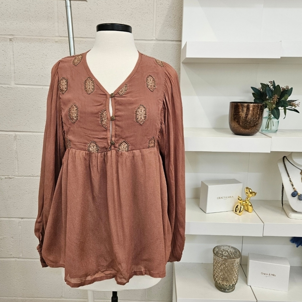Beaded longsleeve blouse